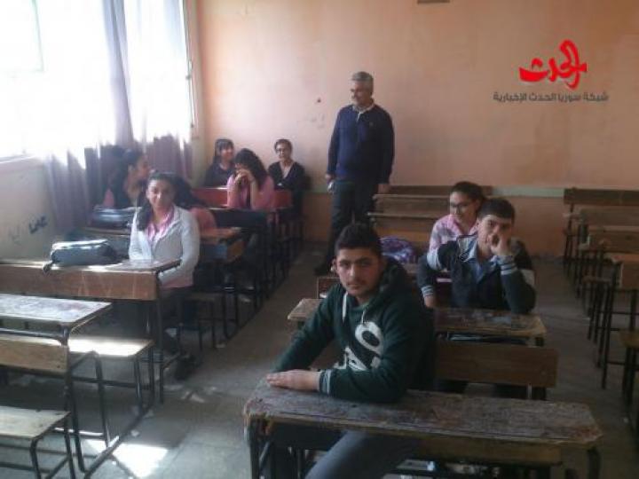 مناهجنا التدريسية غابت عنها مقومات المناهج العلمية والأزمة ترخي بظلالها على أطباع الطلاب