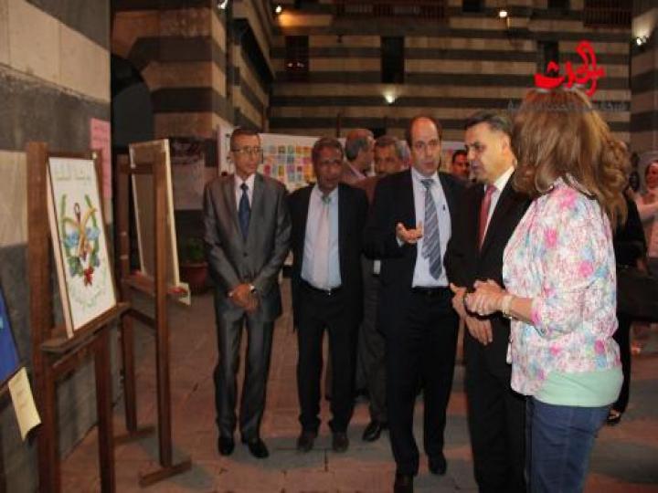 وزير التربية يفتتح المعرض المركزي للفنون الجميلة