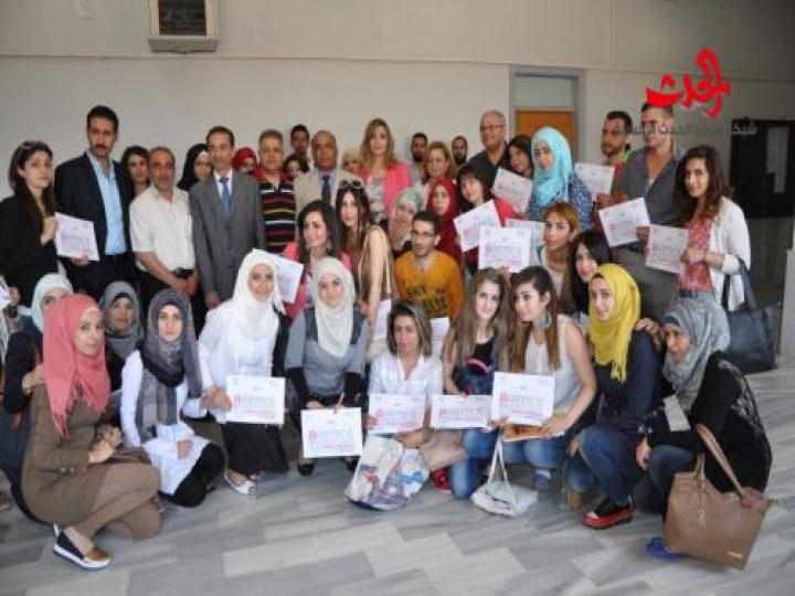 اختتام ورشة عمل &quot;تقوية المهارات الشفهية في اللغة الفرنسية&quot; في جامعة البعث