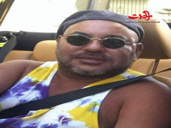 الملك محمد السادس يظهر بـ&quot;لُوكْ&quot; مثير