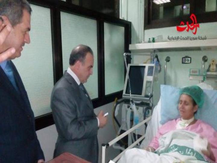 بالصور...رئيس الحكومة في المواساة يتحاور مع المرضى 