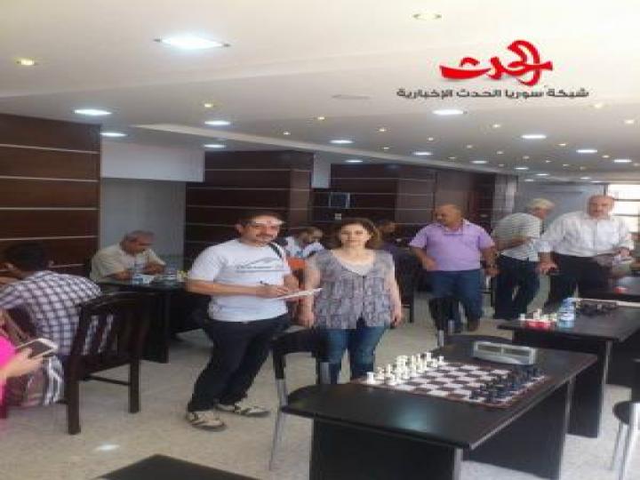  نقابة المهندسين في حمص تقيم مسابقة للشطرنج في مقر النقابة تأكيدا على عودة الحياة لمركز مدينة حمص