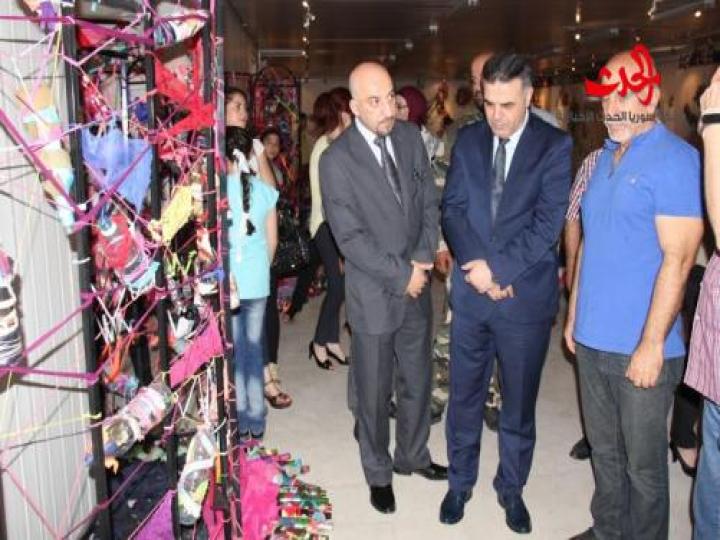 وزير التربية يفتتح معرض توالف البيئة 