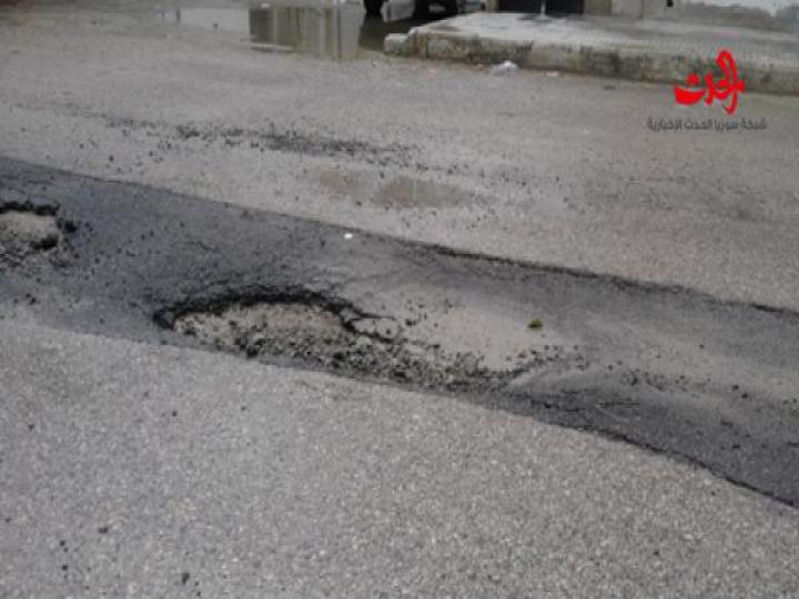 انهيارات في مشروع صرف صحي جديد الإنشاء في اللاذقية