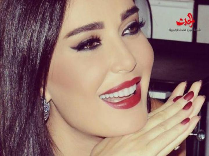 سيرين عبد النور تنشر صورة لطفلتها