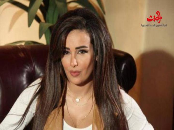 كندة حنا بصور جريئة وداعش يهددها