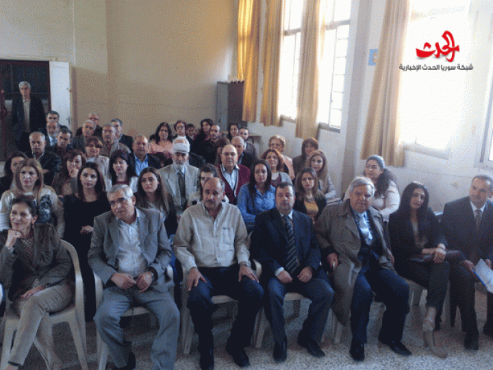 احتفالا بعيد الجلاء أمسية شعرية لرابطة أصدقاء المركز الثقافي المحدث في الزهراء بحمص