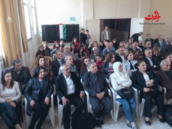 احتفالا بعيد الجلاء أمسية شعرية لرابطة أصدقاء المركز الثقافي المحدث في الزهراء بحمص