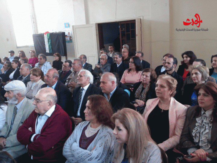 احتفالا بعيد الجلاء أمسية شعرية لرابطة أصدقاء المركز الثقافي المحدث في الزهراء بحمص