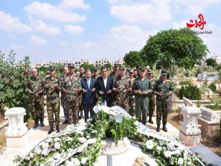 بمناسبة عيد الشهداء جولة لمحافظ ومسؤولي حلب 
