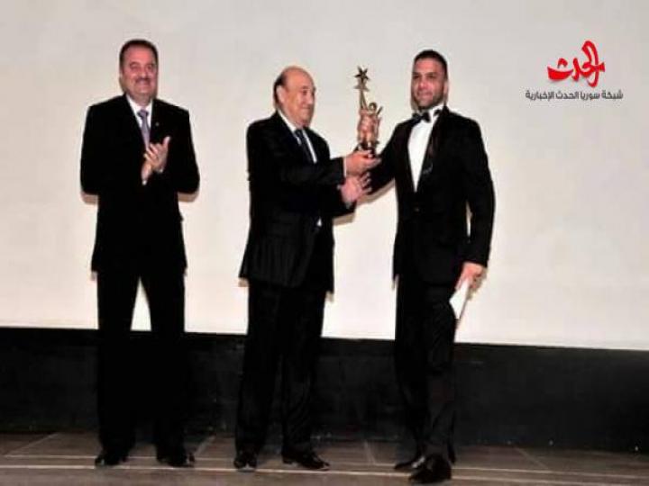 المهند كلثوم مكرما بعيد الفنانين 