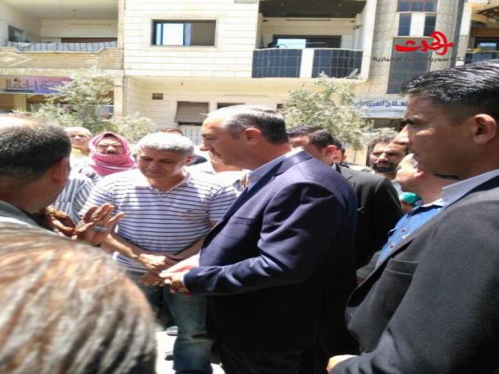 محافظ ريف دمشق يمهل بلديتي صحنايا وأشـرفيتها 10 أيام والإ ..