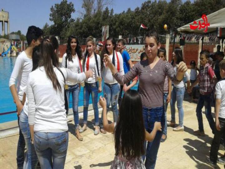                             العيد يولد من ابتسامتكم براعم رجال الشمس : حفل تكريم لأبناء الشهداء وجرحى الحرب في حمص 