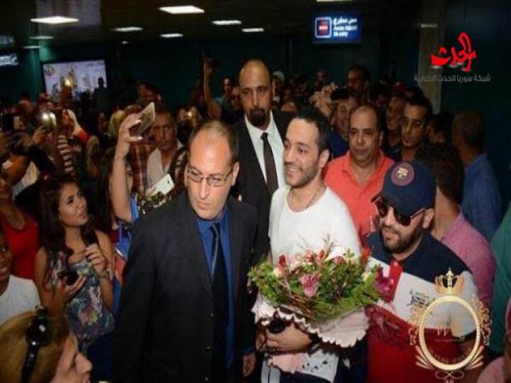 حسين الديك يخرج عن صمته...هذا ما حصل في المطار مع رجال الأمن!