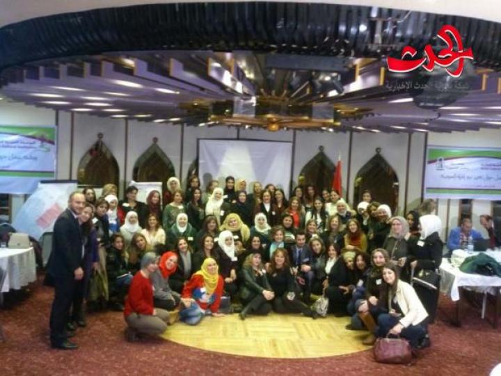             تعزيز دور المرأة السورية ورشة عمل في سفير حمص 