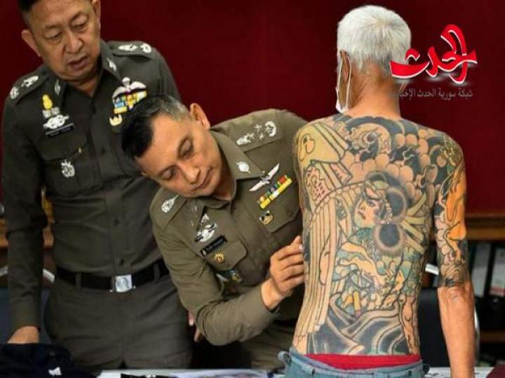 هاوي تصوير في تايلند أعجبه وشم  فتسبب بسجن صاحبه 