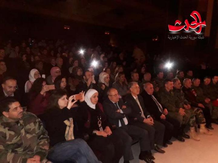 تحية من الأصدقاء الروس .. عمل غنائي راقص على مسرح دار الثقافة في حمص 