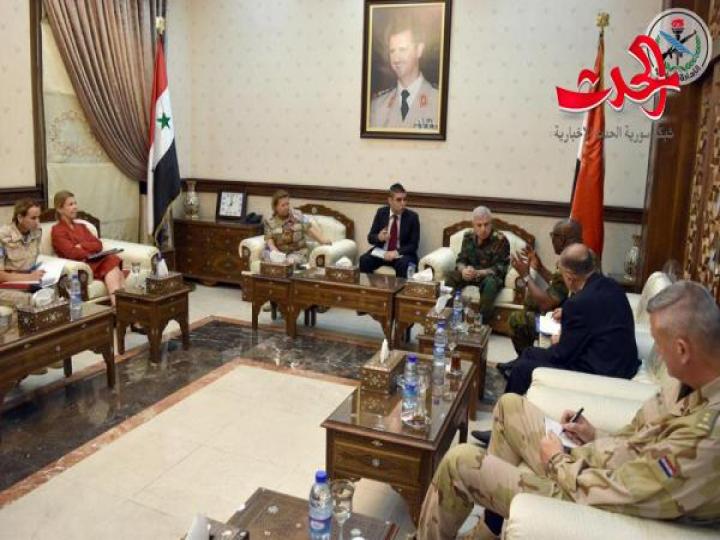 العماد علي عبد الله أيوب وزير الدفاع يستقبل وفداً أممياً 