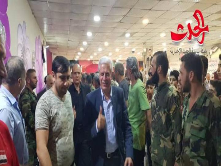 فرع الحزب بالمحافظة يشارك أعراس معضمية الشام الأحتفال بمرشحيهم الذين كسبوا ثقة القيادة وبالمرشحين المستقلين