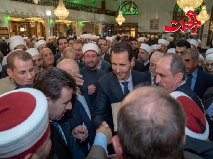 الرئيس الأسد يشارك في الاحتفال الديني بذكرى المولد النبوي الشريف في جامع سعد بن معاذ