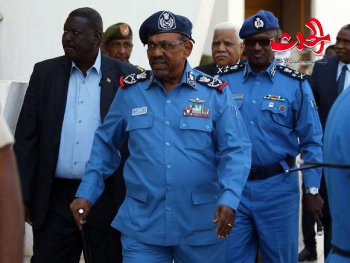 حكومة البشير تعلن بزيادة الرواتب