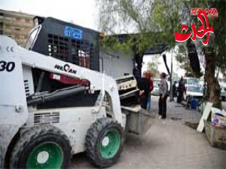 محافظة دمشق : إزالة البسطات المخالفة وتعديات الأكشاك في البرامكة ومحيط جامعة دمشق