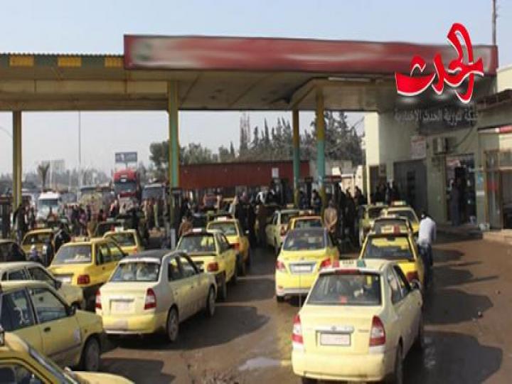 ازدحام خانق على محطات البنزين في دمشق والسبب!