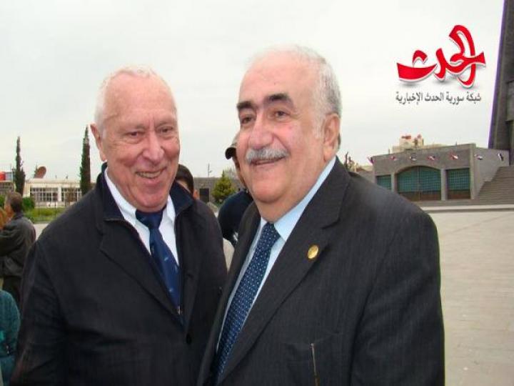 من صرح الثورة السورية الكبرى ... حفيد &quot;غورو&quot; يعتذر من حفيد سلطان للسوريين