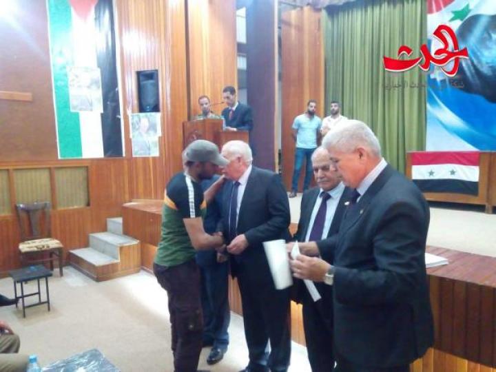 نقابة الاطباء تكرم جرحى الجيش العربي السوري في درعا 