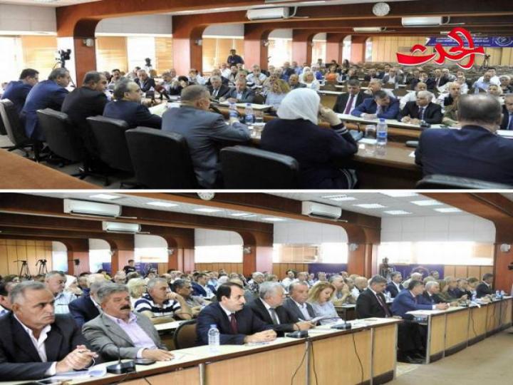  الواقع المعيشي للمواطنين وزيادة الرواتب والأجور والتعويضات أبرز مطالب اتحاد العمال..