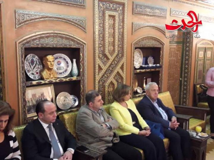 وفد رجال اعمال يونانيين في زبارة لغرفة تجارة دمشق 
