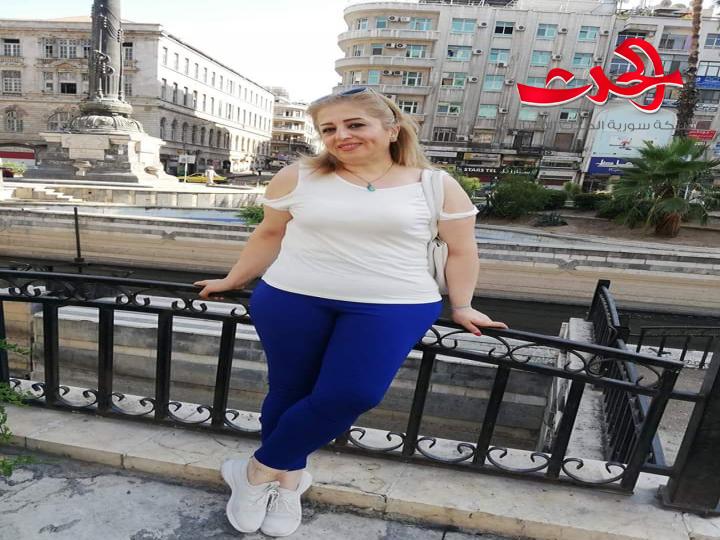 كوثر العقباني  /  وحيدةٌ أنا بدونك