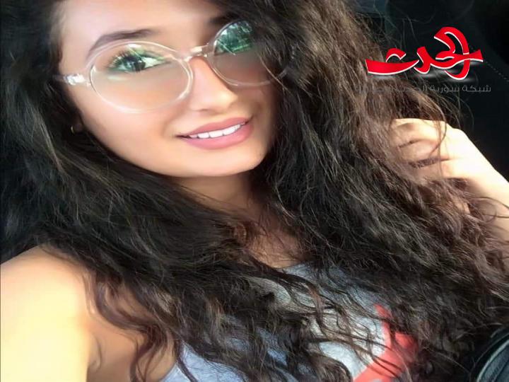 لارا محمد الفروي  / الساعة