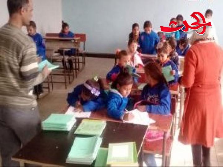  نحو 400 عائلة في مدينة تدمر مساعدات انسانية من روسيا