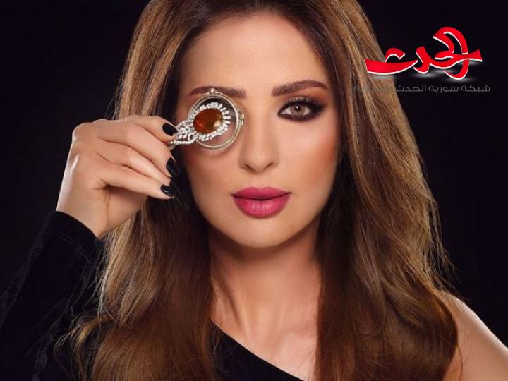 وفاء الكيلاني زوجة نجم الهيبة تيم حسن أحدث صورة