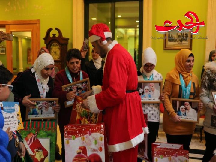 بمناسبة أعياد الميلاد ورأس السنة احتفالا ميلادياً في مدينة دير عطية