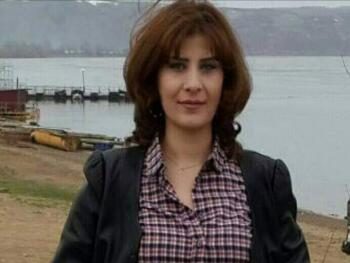 أتصفح بقلم الشاعرة أريج حسن