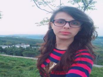 تسع سنين بقلم الكاتبة لبانة هاني حسن