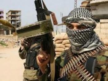  مسلحون سوريون في طرابلس شمال لبنان..ما الذي يفعلوه؟