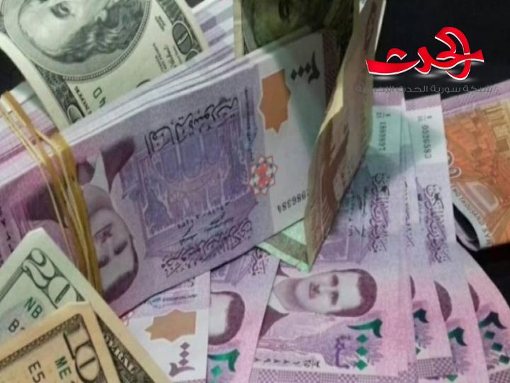 خبير اقتصادي يشرح الأسباب الداخلية لارتفاع سعر الصرف و انخفاض الليرة السورية