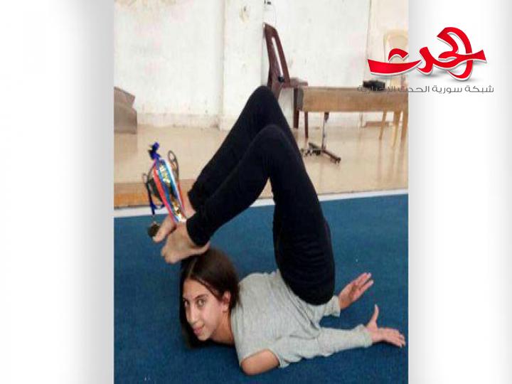اللاعبة جودي سلوم موهبة واعدة بالجمباز الفني والإيقاعي