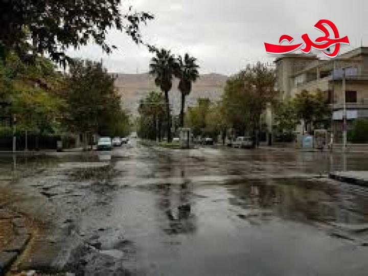 أمطار عامة في القطر وبرودة شديدة يوم الجمعة مع انتشار واسع للثلوج