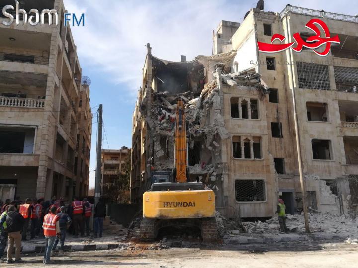 شهيد في الاعتداء الإرهابي الصاروخي على مبنى في حي الزهراء بحلب 