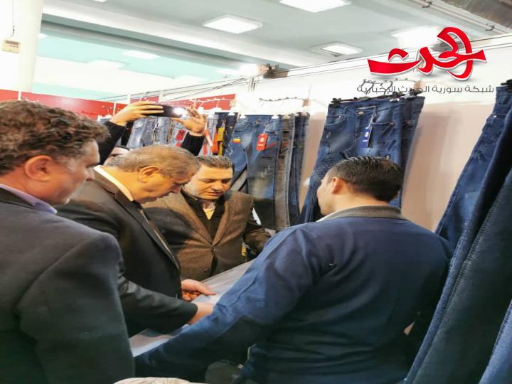 الوزير النداف يزور معرض صنع في سورية التخصصي ربيع وصيف ٢٠٢٠ للالبسة 