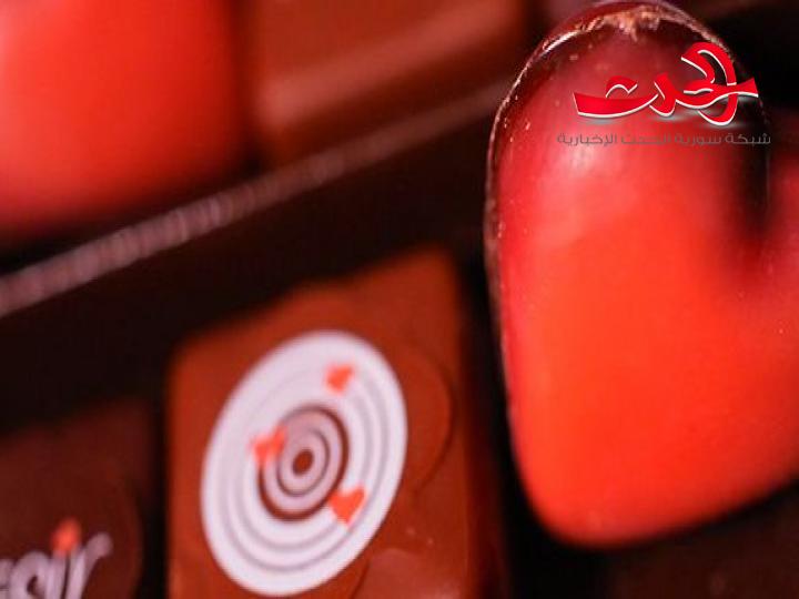 في عيد الحب.. نساء اليابان يقدمن الشوكولاتة للرجال