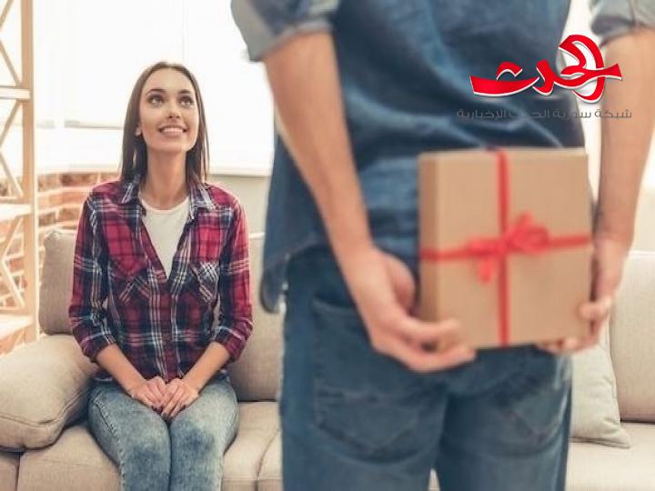 تجنب هذه الهدايا في عيد الفالنتاين لزوجتك