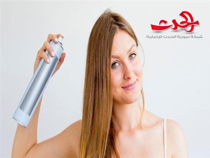 طريقة استخدام الشامبو الجاف على الشعر لازالة الزيوت