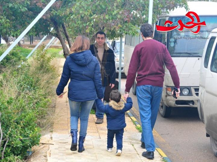 طلبة سوريون يعودون من الصين والصحة تؤكد لا إصابات بينهم