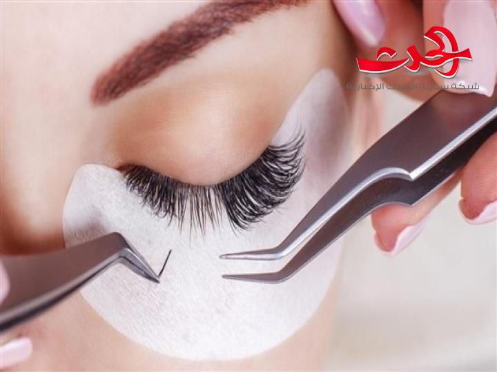 شامبو للحفاظ على جمال الرموش الصناعية