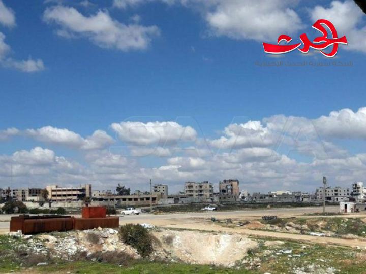 الجيش السوري يمشط سراقب من مخلفات الارهابيين 